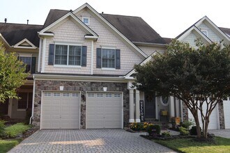 16844 Panorama Dr in Woodbridge, VA - Building Photo - Building Photo