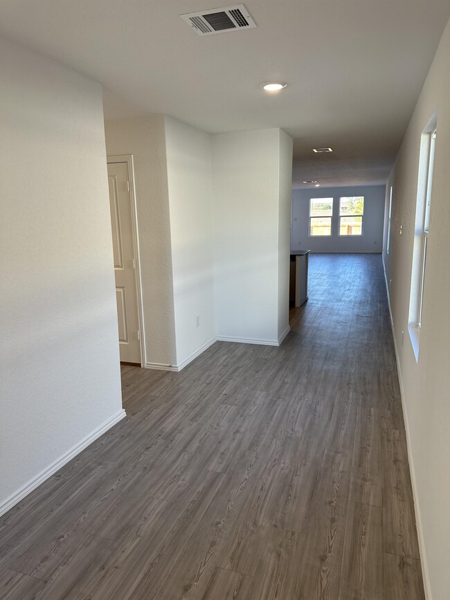 114 Kayden Ct in Marion, TX - Foto de edificio - Building Photo