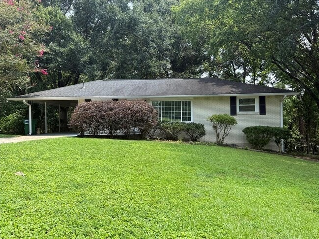property at 2404 Elmwood Cir SE