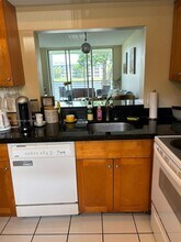 9430 Poinciana Pl, Unit 212 in Davie, FL - Building Photo - Building Photo