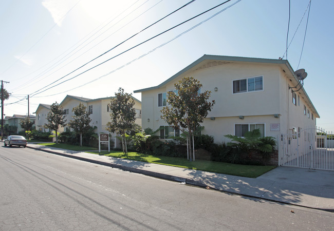 4310 Walnut St in Bell, CA - Building Photo - Building Photo