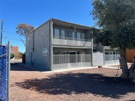 1388 E Desert Inn Rd in Las Vegas, NV - Building Photo
