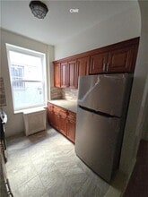 252 E 46th St in Brooklyn, NY - Foto de edificio - Building Photo