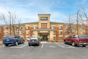 Furnished Studio-St. Louis - Airport - Central in Bridgeton, MO - Building Photo