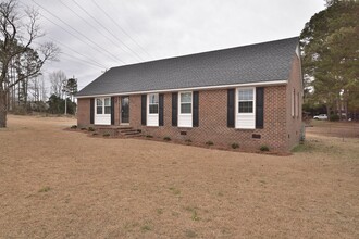 820 Forest Hill Ave in Rocky Mount, NC - Building Photo - Building Photo