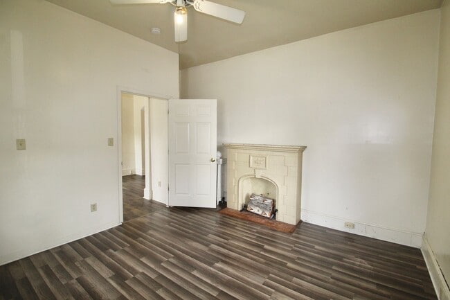316 N High St in Harrisonburg, VA - Building Photo - Building Photo
