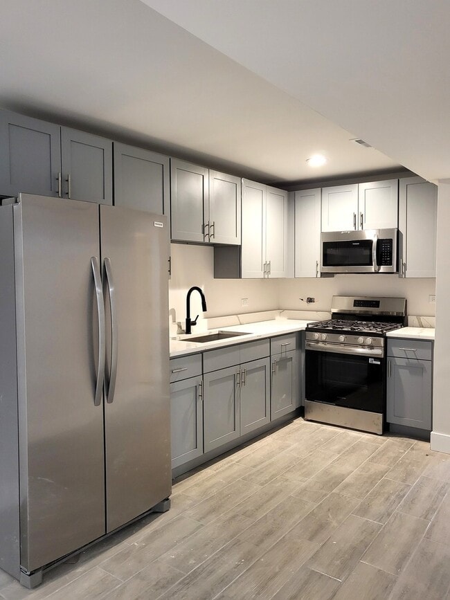 2828 W Fulton St in Chicago, IL - Building Photo - Building Photo