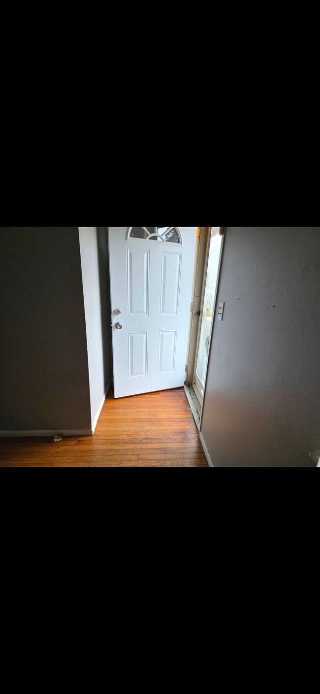 20766 Ehlert Ave in Warren, MI - Building Photo - Building Photo