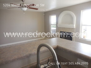 5204 White Reserve Ave SW in Albuquerque, NM - Building Photo - Building Photo