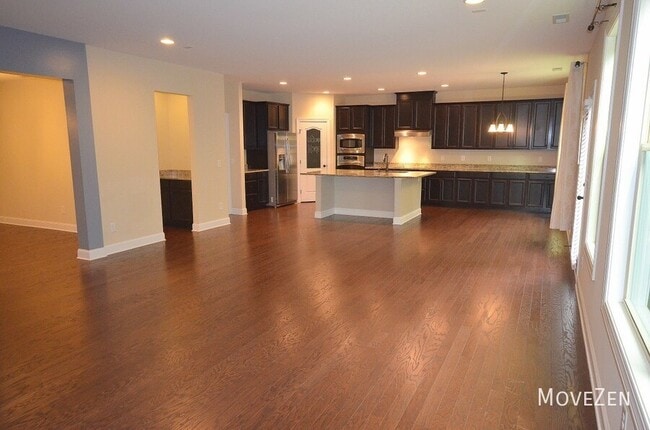 109 Highland Mist Cir in Apex, NC - Building Photo - Building Photo