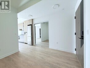 1037 The Queensway in Toronto, ON - Building Photo - Building Photo