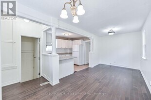 1237 Glencairn Ave in Toronto, ON - Building Photo