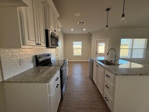 7032 Glen Abbey St in Abilene, TX - Building Photo - Building Photo