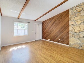 214 7th St N in Safety Harbor, FL - Building Photo - Building Photo