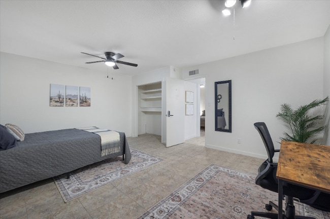 property at 334 W Horseshoe Ave