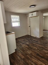 715 White Oak Ln in Greenwood, SC - Building Photo - Building Photo