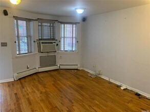 107-10 166th St in Queens, NY - Building Photo - Building Photo