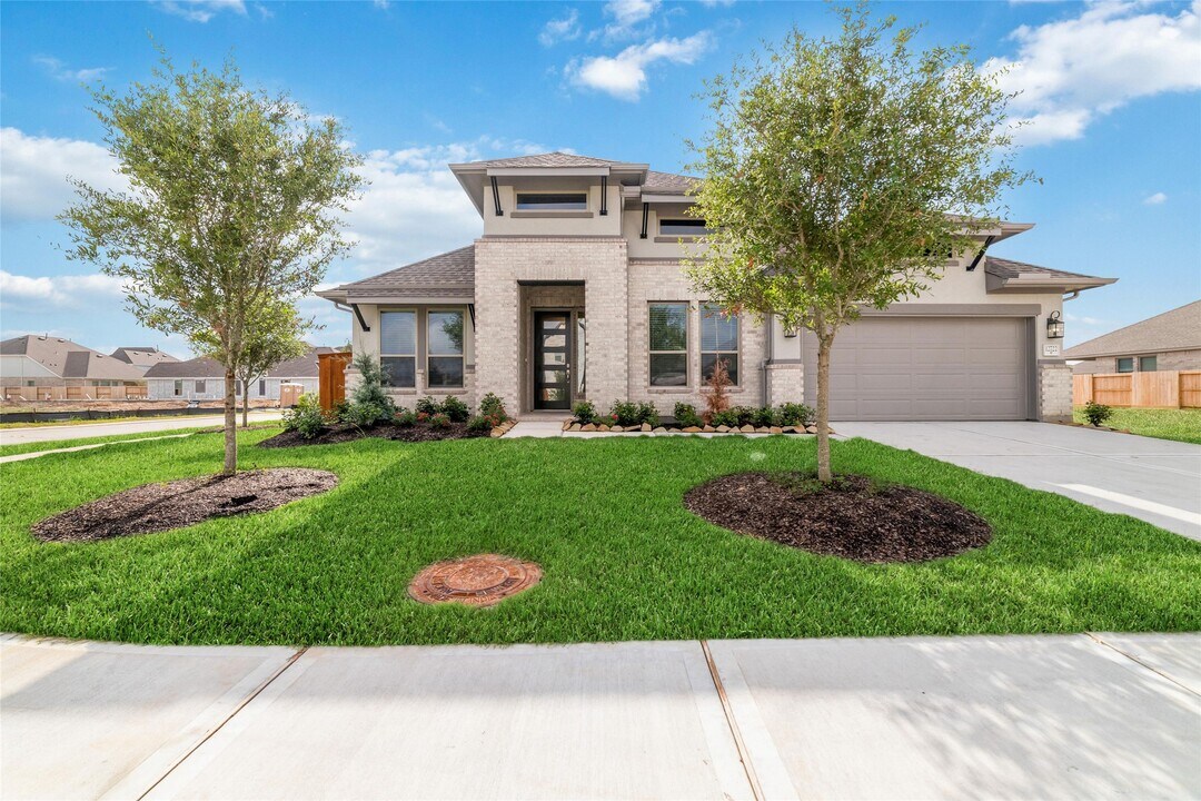 12722 Noble Flds Wy in Houston, TX - Building Photo