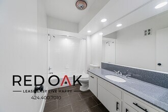 18545 Clark St, Unit 111 in Los Angeles, CA - Building Photo - Building Photo