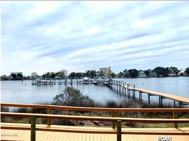 property at 7009 N Lagoon Dr