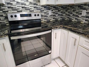 5590 NW 61st St in Coconut Creek, FL - Building Photo - Building Photo