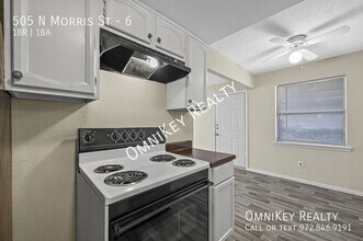 505 N Morris St in Terrell, TX - Building Photo - Building Photo