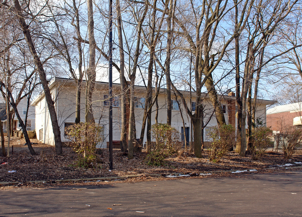 885-895 Florida Ave in Akron, OH - Building Photo