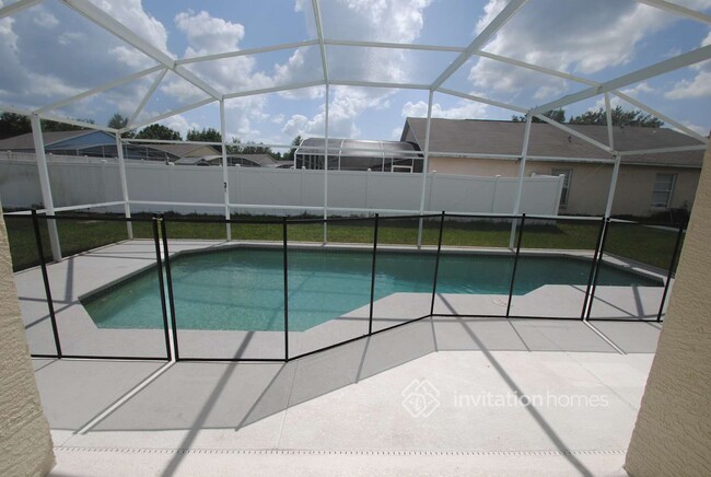 1109 Clear Creek Cir in Clermont, FL - Foto de edificio - Building Photo