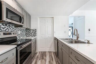 5800 Rambler Rose Way in West Palm Beach, FL - Building Photo - Building Photo