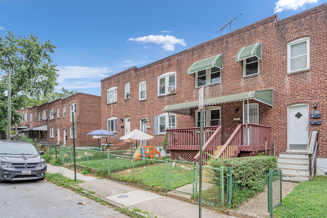 1340 Pontiac Ave, Unit B- second floor in Baltimore, MD - Building Photo - Building Photo