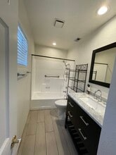 44440 E Sundown Crest Dr, Unit Studio in La Quinta, CA - Building Photo - Building Photo