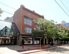 625 Main St in Buffalo, NY - Building Photo - Building Photo