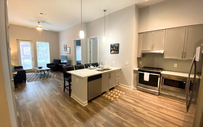 6400 Blue Stone Rd-Unit -ID1320728P in Sandy Springs, GA - Building Photo - Building Photo