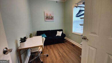 2112 Samuel Pl in Decatur, GA - Foto de edificio - Building Photo