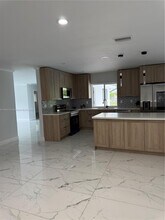 11811 NW 5th Ct in Plantation, FL - Building Photo - Building Photo