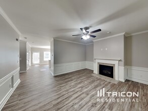 2053 Lake Vista Drive in Mount Holly, NC - Building Photo - Building Photo