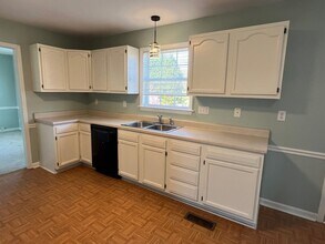 132 Twinwood Rd in Clemmons, NC - Building Photo - Building Photo