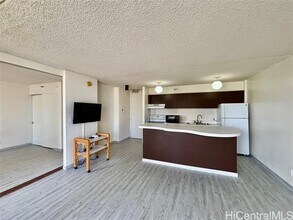 201 ?Ohua Ave in Honolulu, HI - Building Photo - Building Photo