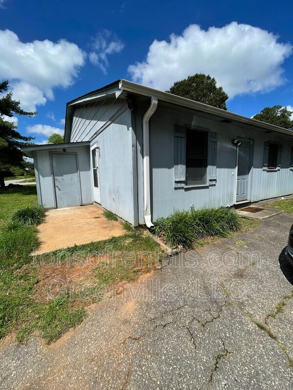 property at 100 State Rd S-42-7449