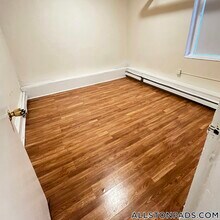 1144 Commonwealth Ave in Boston, MA - Foto de edificio - Building Photo