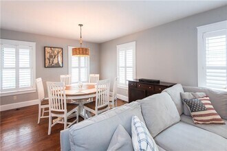 32 Hammond St in Newport, RI - Building Photo - Building Photo