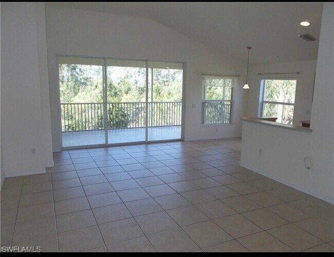 1355 Henley St in Naples, FL - Building Photo - Building Photo