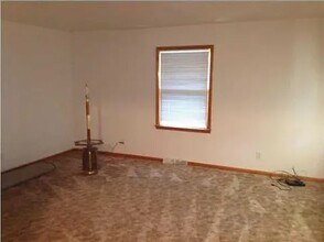 1704 E Franklin St in Evansville, IN - Building Photo - Building Photo