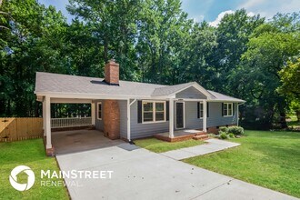 4542 Lisa Dr in Gastonia, NC - Foto de edificio - Building Photo