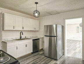 1123 OH-552 in Waverly, OH - Foto de edificio - Building Photo