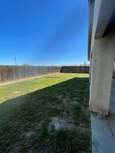 756 Santa Ana Ct in Los Banos, CA - Building Photo - Building Photo