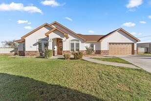 1400 N Redondo Ave in Odessa, TX - Building Photo