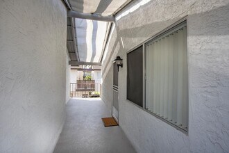 2179 Via Robles in Oceanside, CA - Building Photo - Building Photo