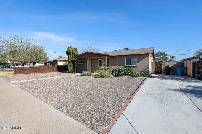 8525 N 30th Dr in Phoenix, AZ - Building Photo - Building Photo