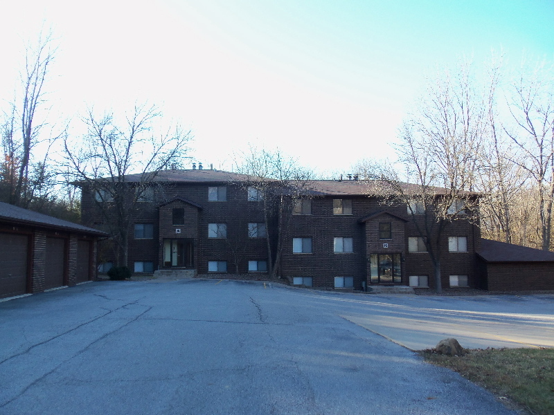 8600 14th St W, Unit B1 in Rock Island, IL - Building Photo